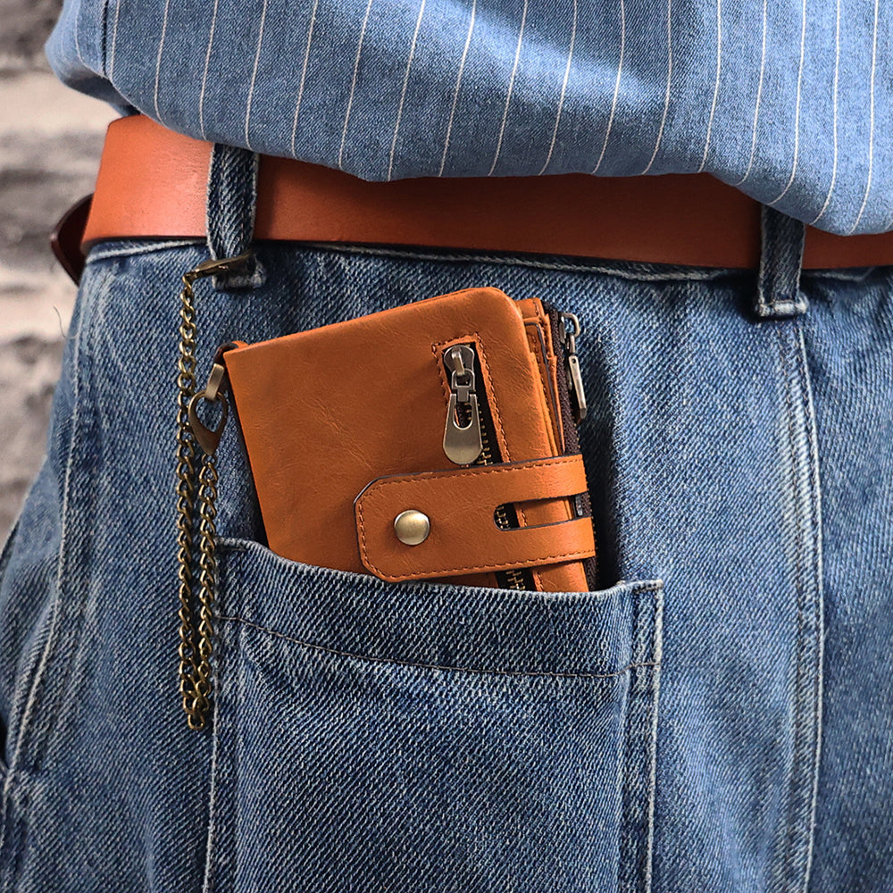 Full Grain Leather Bifold Wallet With Chain