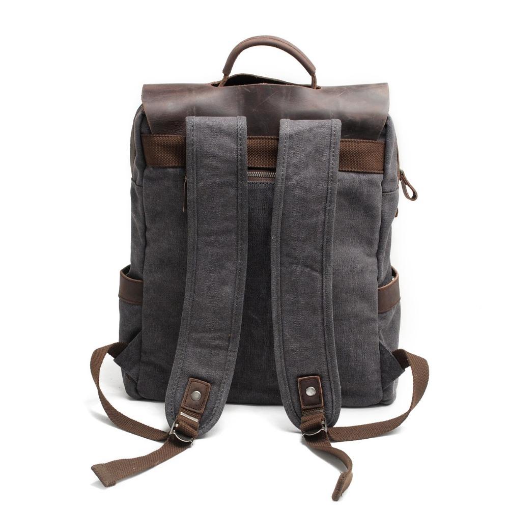 Back of the rucksack with adjustable canvas shoulder straps