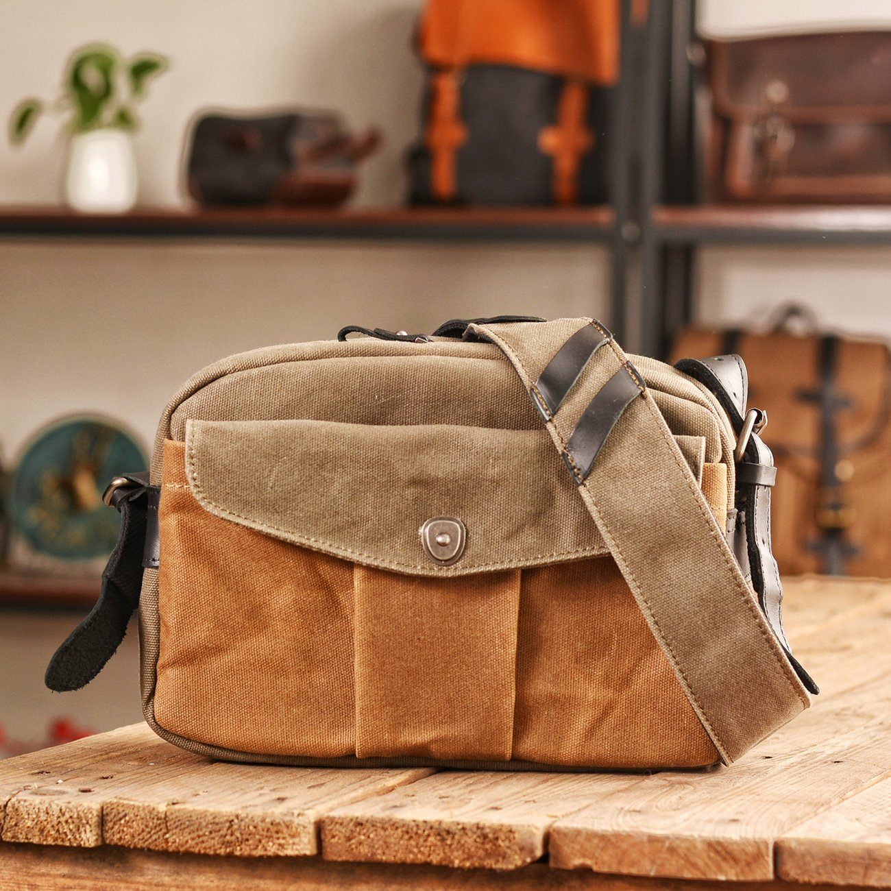 Waxed Canvas DSLR Shoulder Camera Bag